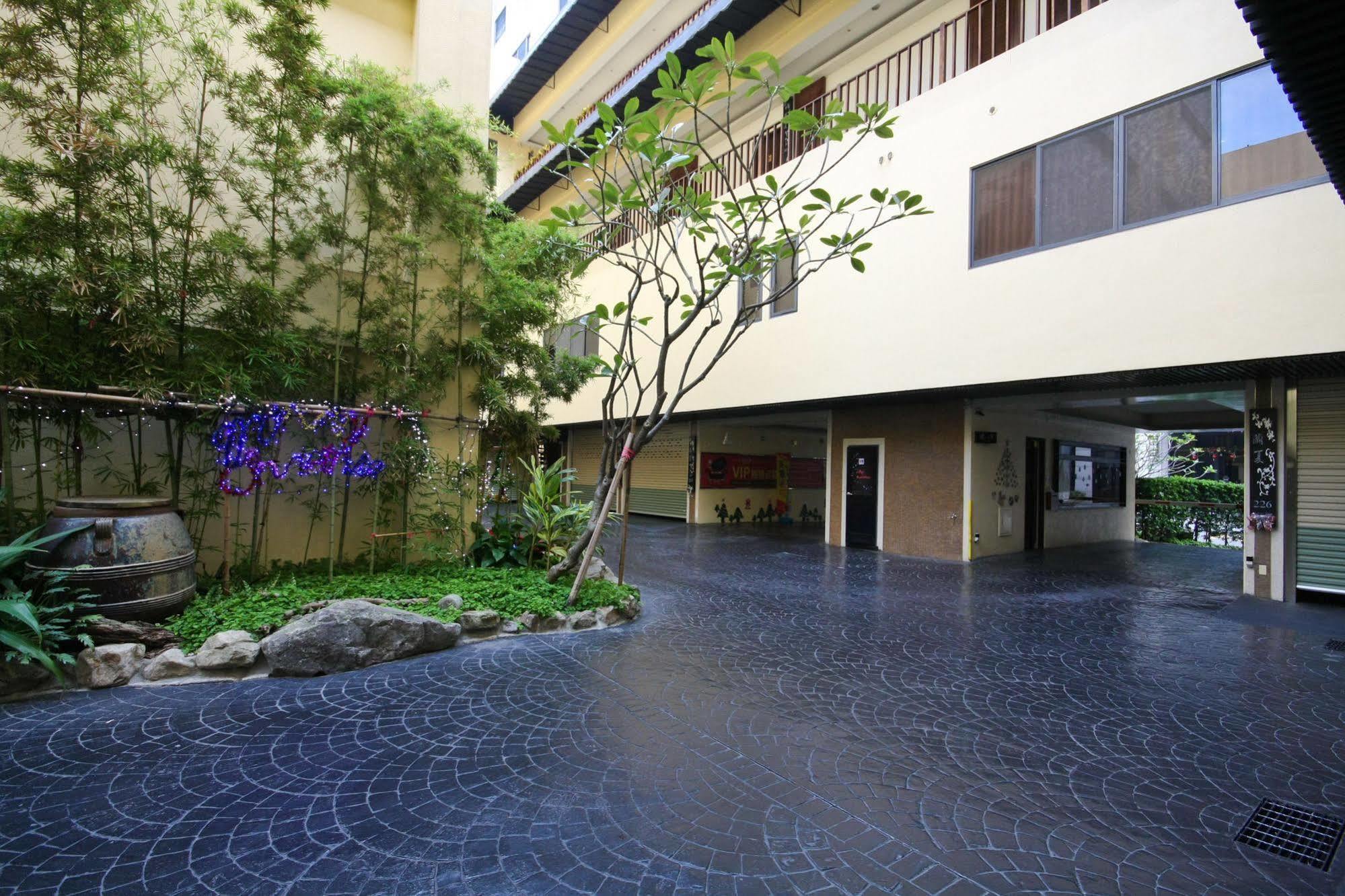 Lanshy Motel Taichung Exteriör bild