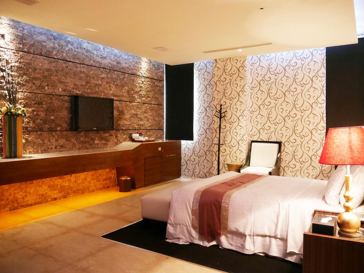Lanshy Motel Taichung Exteriör bild